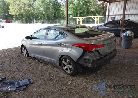 2011 Hyundai Elantra Gls (Ulsan Plant) z USA, uszkodzony, nr VIN KMHDH4AEXBU105809